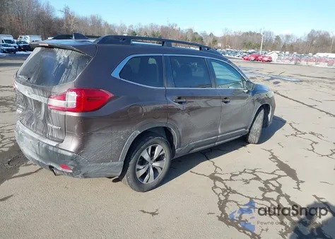 2019 Subaru Ascent Premium z USA, uszkodzony, nr VIN 4S4WMACDXK3474618
